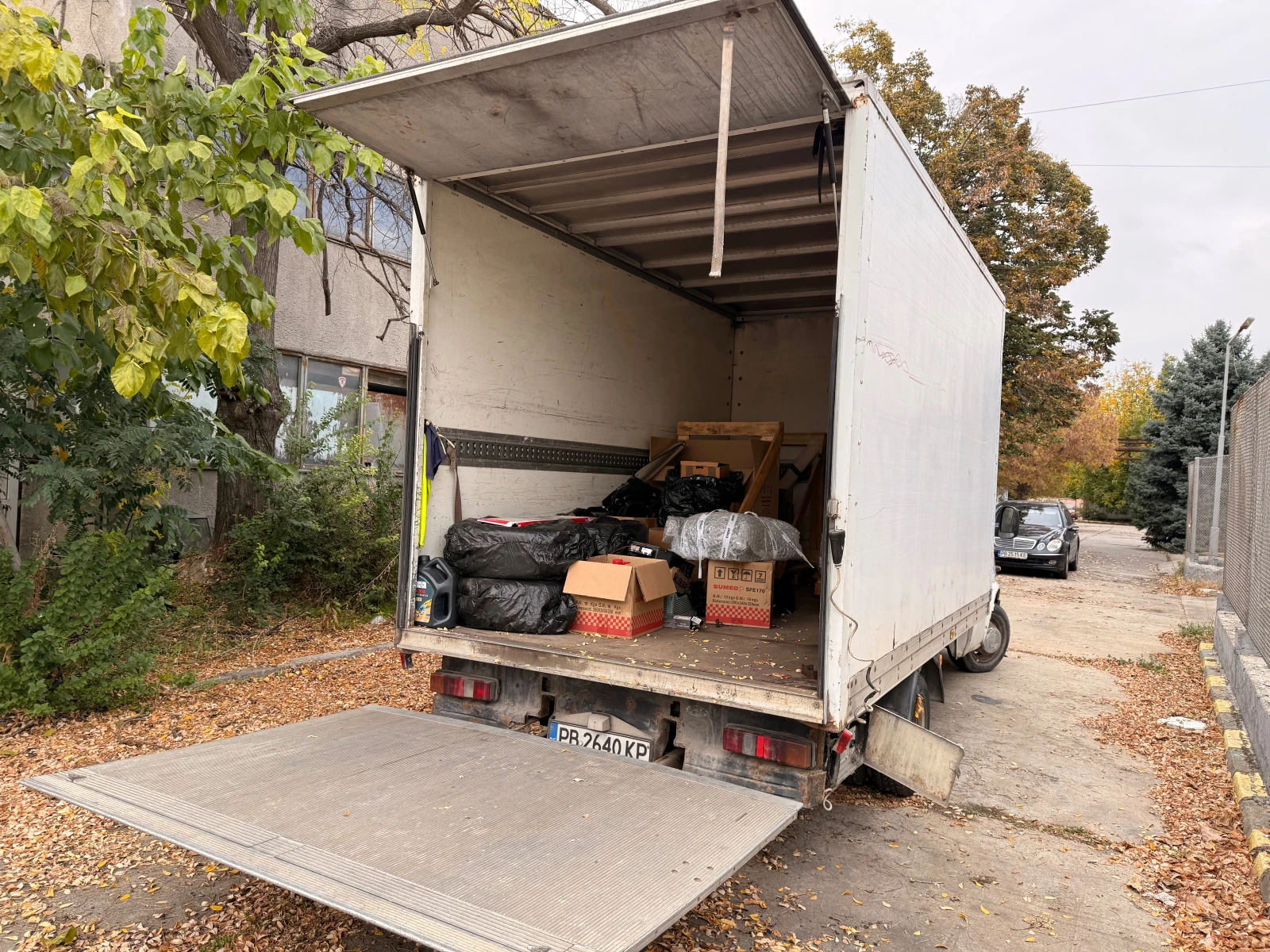 Ford Transit с падащ борд - изображение 7