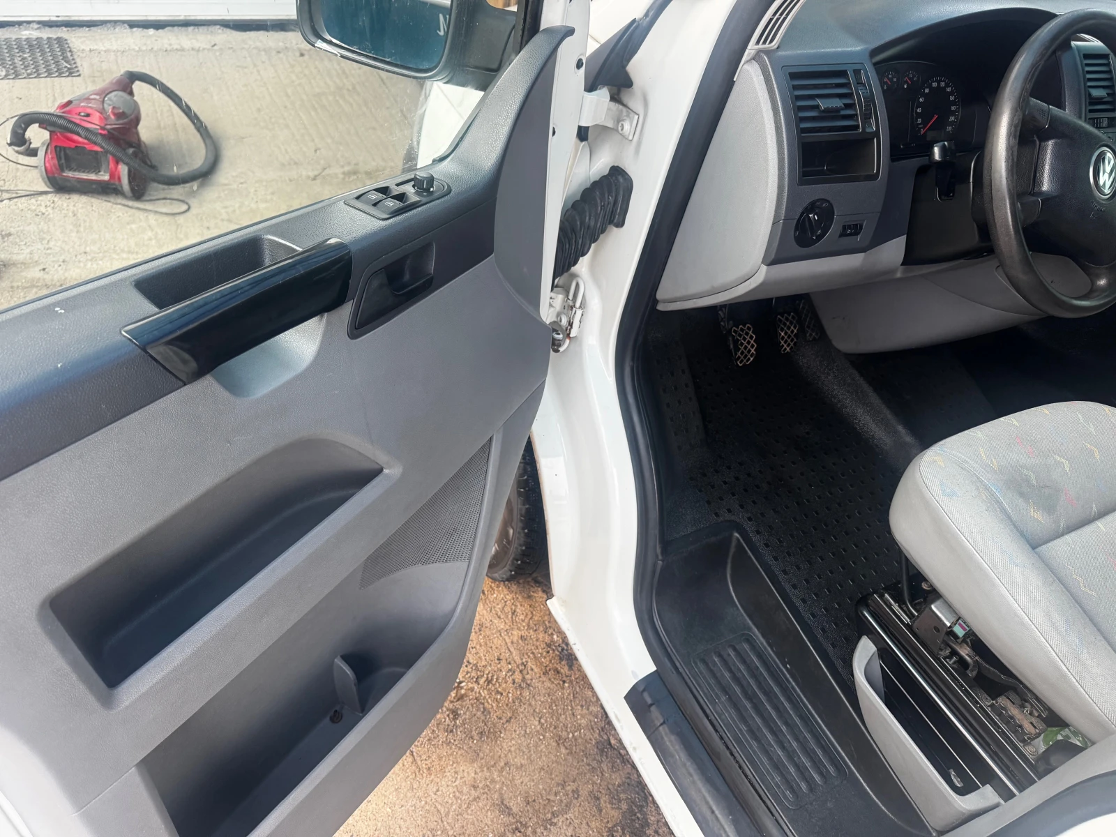 VW T5 2.5TDI-131* 4x4* KLIMA* MAXI* NOV VNOS | Mobile.bg � ����������� 10