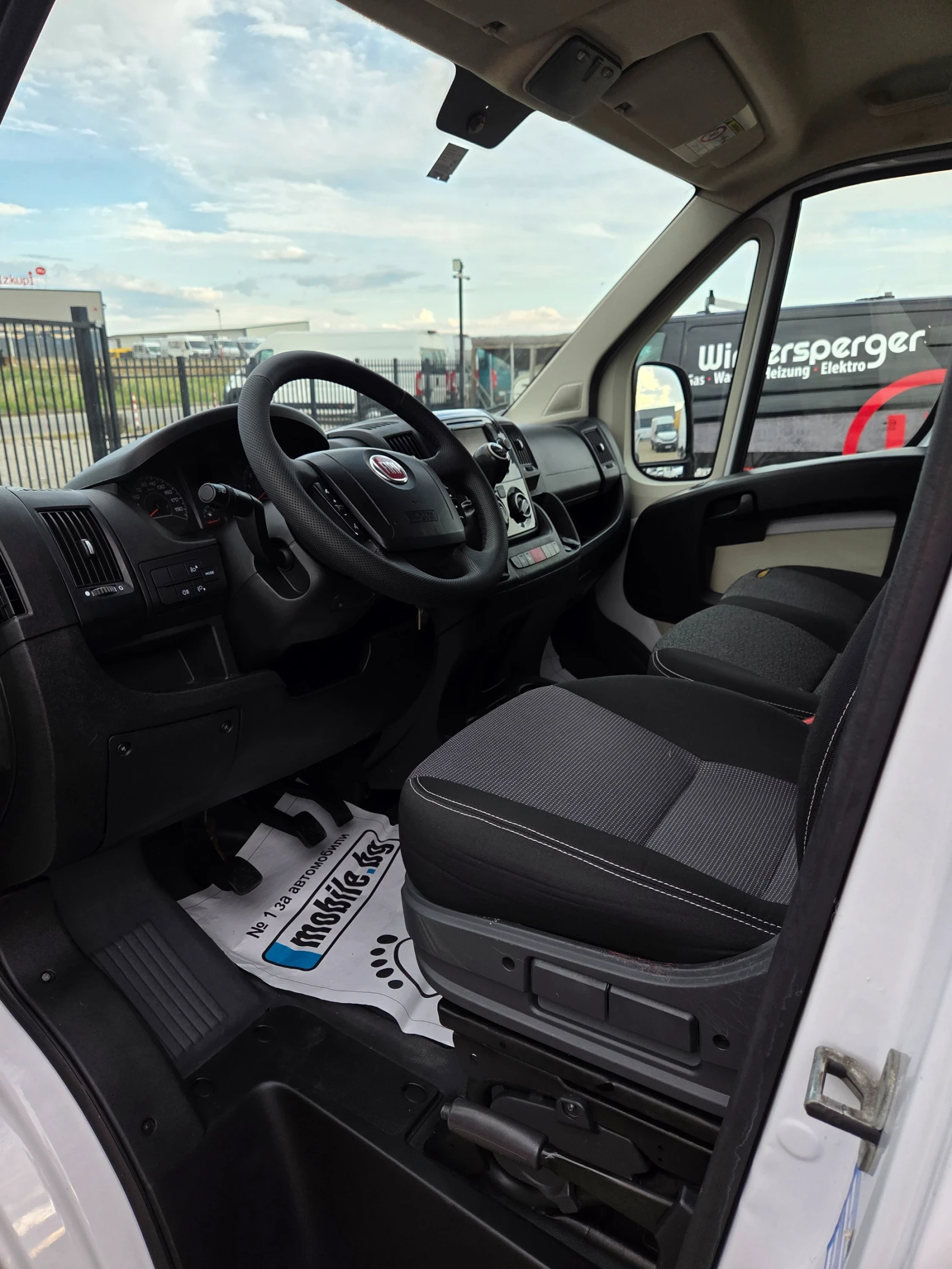 Fiat Ducato 2.3d 150 k.c klimatik Navi Kamera, снимка 9 - Бусове и автобуси - 55225011