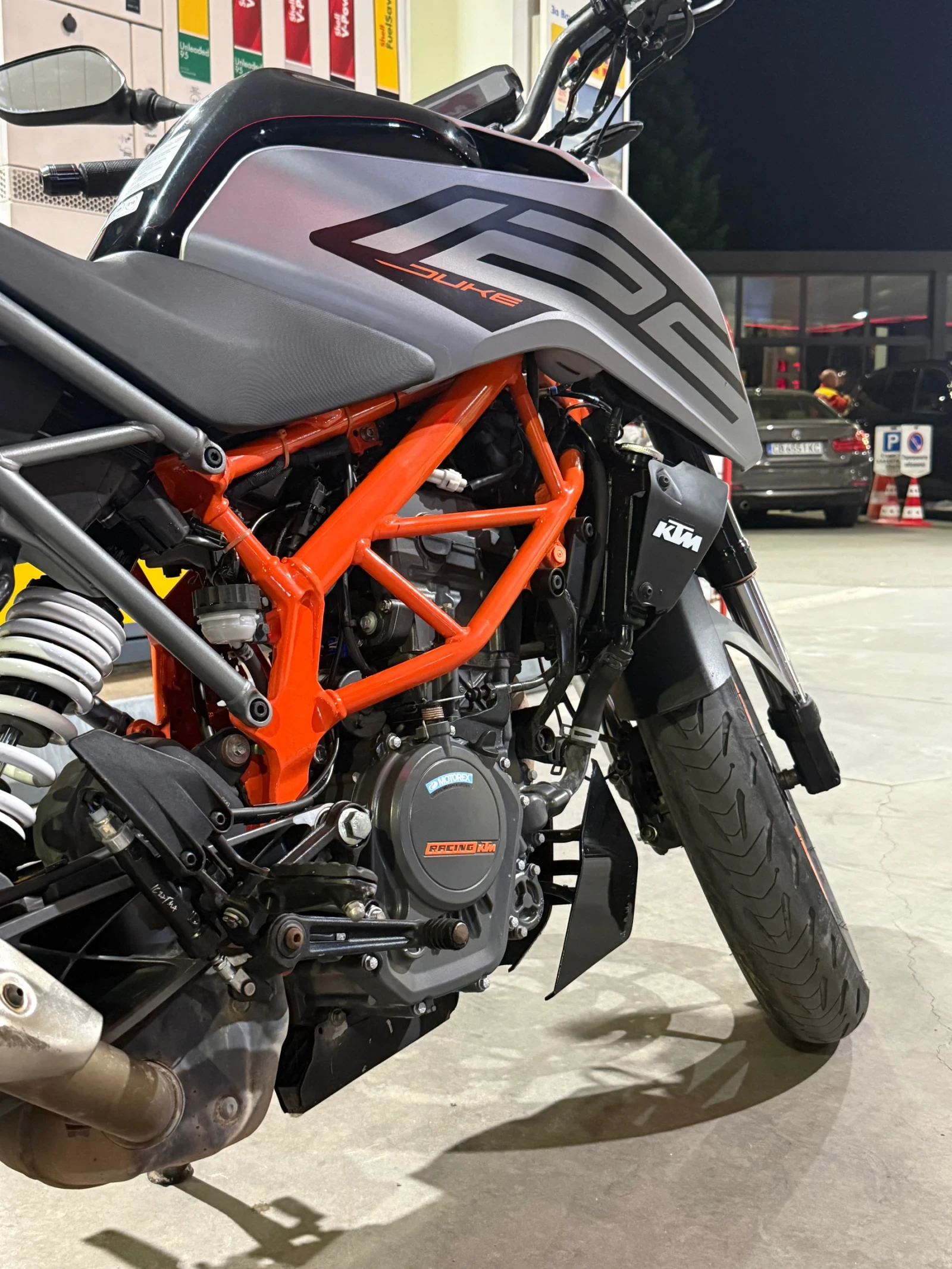 Ktm Duke 125abs, снимка 9 - Мотоциклети и мототехника - 55933151