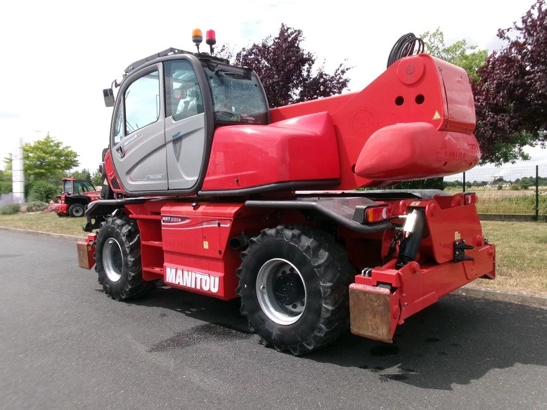 Телескопични товарачи Manitou MRT2150, снимка 2 - Индустриална техника - 45776974