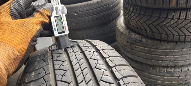 Гуми Летни 205/65R15, снимка 4 - Гуми и джанти - 34706757