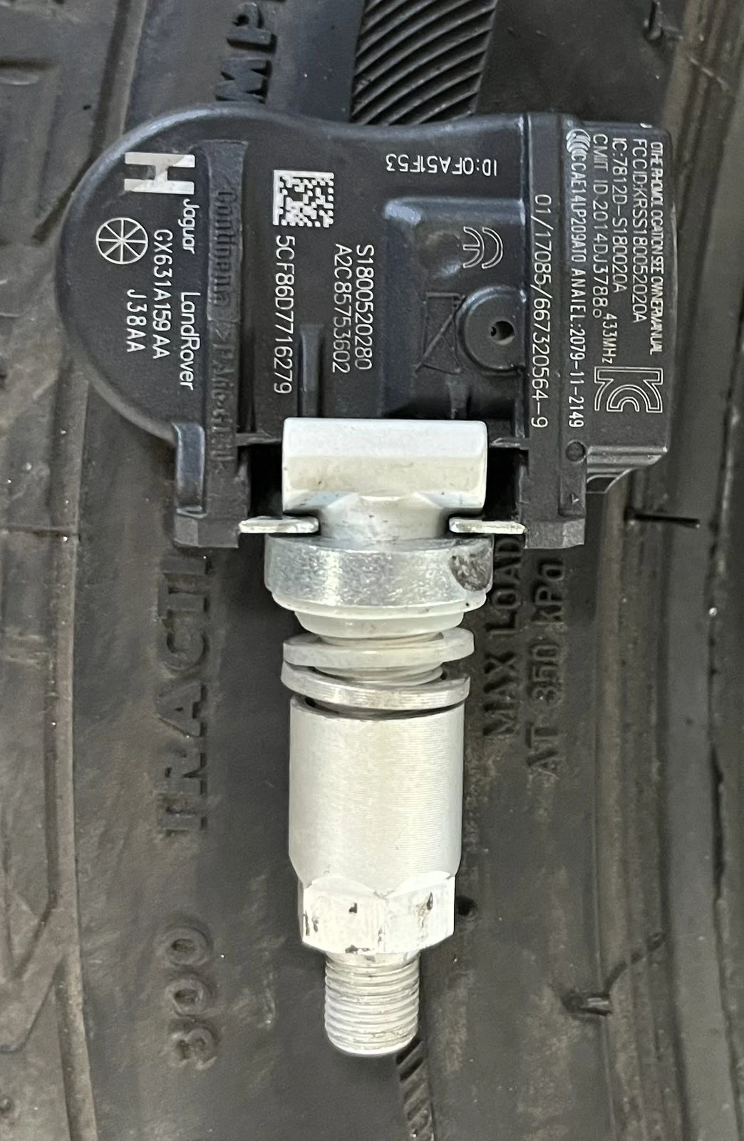 Гуми с джанти 140/100R22 | Mobile.bg — изображение 1