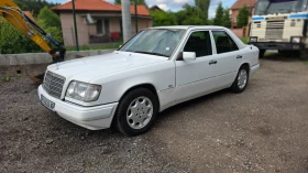 Mercedes-Benz E 200, снимка 1