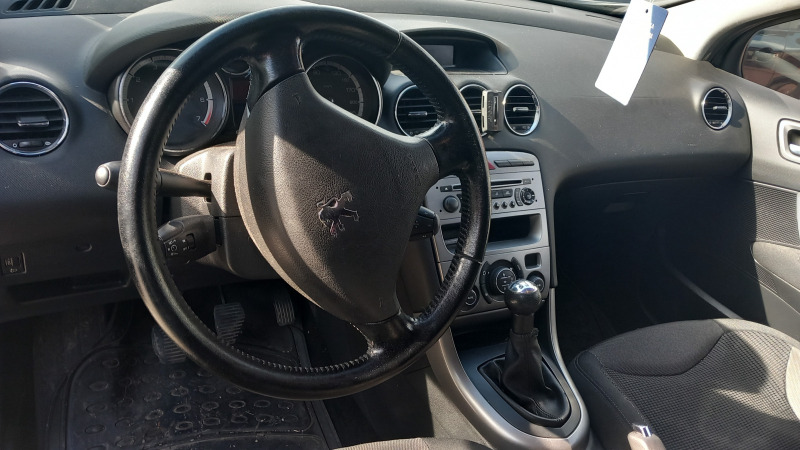 Peugeot 308, снимка 11 - Автомобили и джипове - 46389877