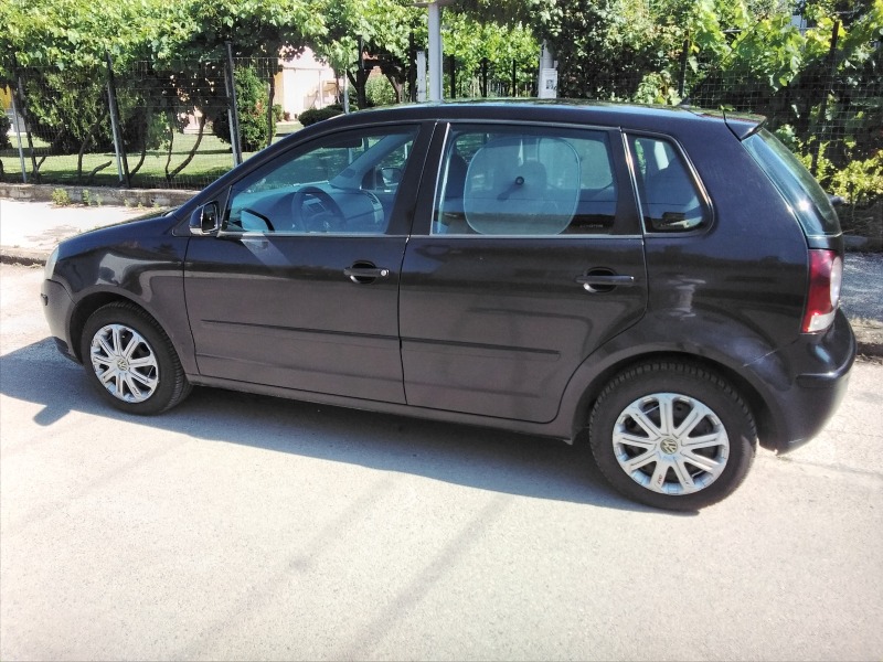VW Polo IV, снимка 1 - Автомобили и джипове - 46280567