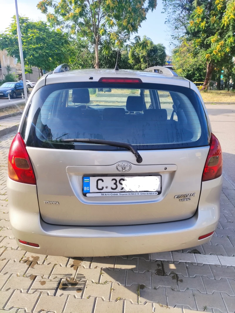 Toyota Corolla verso 1.6 VVTI, снимка 2 - Автомобили и джипове - 47405444