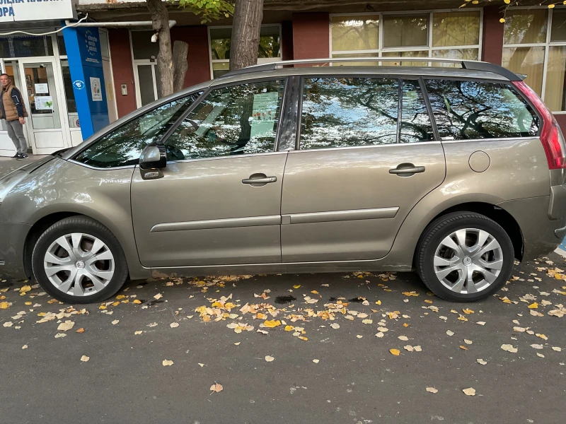 Citroen Grand C4 Picasso exlusive, снимка 4 - Автомобили и джипове - 48264296