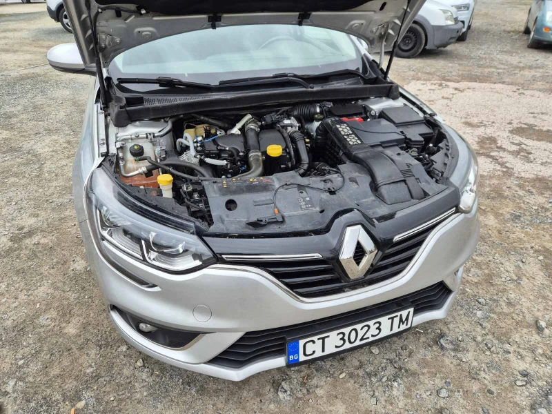 Renault Megane 1.5DCI 110к.с. Автомат, снимка 15 - Автомобили и джипове - 47990663