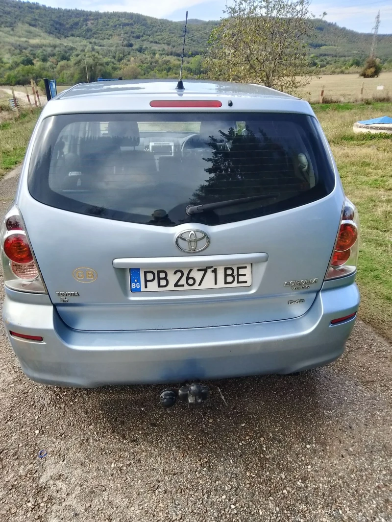 Toyota Corolla verso 2.2d4d, снимка 4 - Автомобили и джипове - 48512315