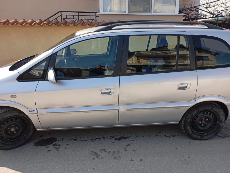 Opel Zafira, снимка 2 - Автомобили и джипове - 49291194