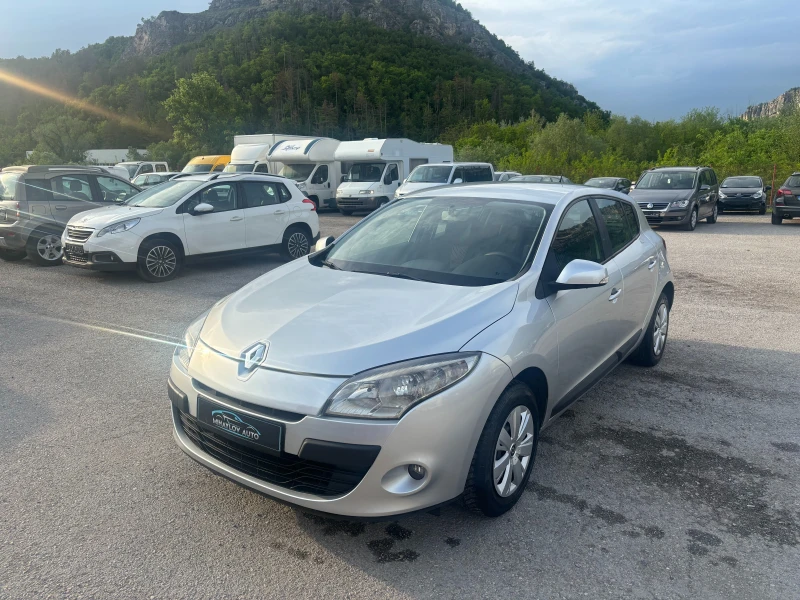 Renault Megane 1.6 I, снимка 7 - Автомобили и джипове - 50224152