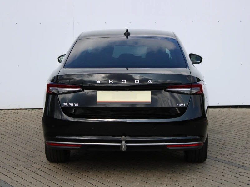 Skoda Superb 2.0 TDI L&K 4x4 , снимка 5 - Автомобили и джипове - 51882129