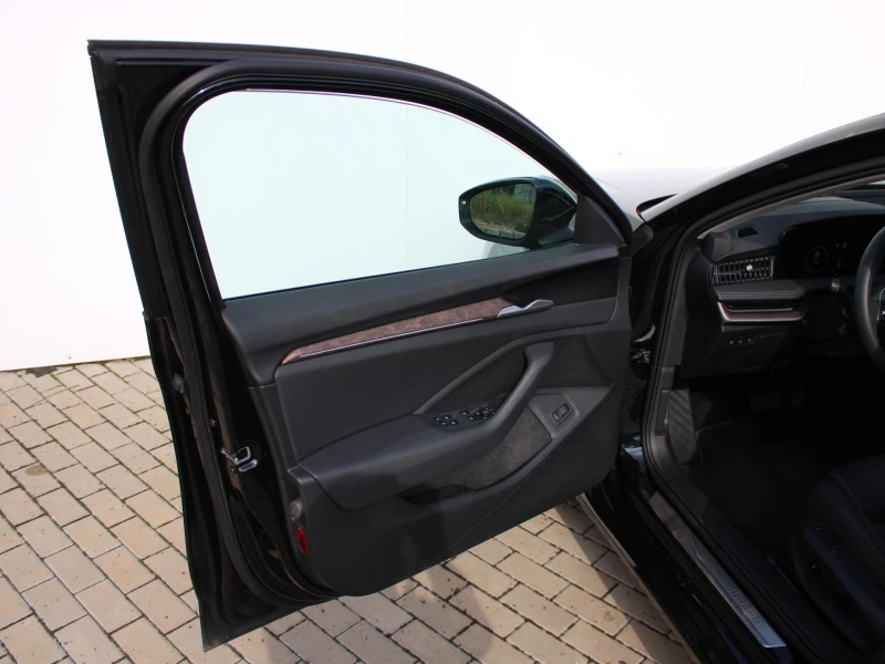 Skoda Superb 2.0 TDI L&K 4x4 , снимка 6 - Автомобили и джипове - 51882129