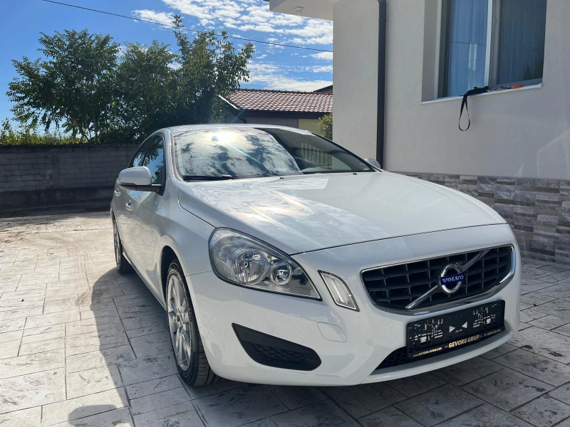 Volvo S60 2.0 D , снимка 3 - Автомобили и джипове - 51938790