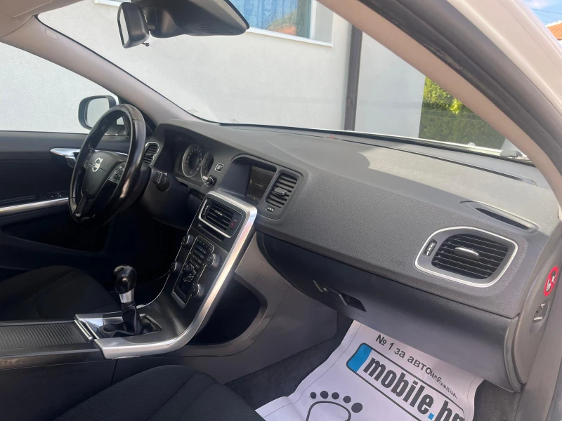Volvo S60 2.0 D , снимка 15 - Автомобили и джипове - 51938790