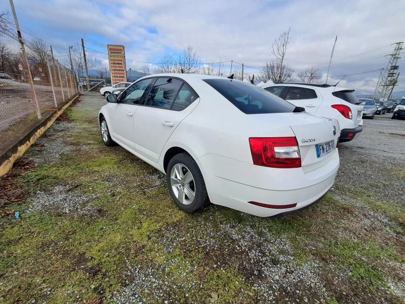 Skoda Octavia 1, 6, снимка 4 - Автомобили и джипове - 52089366