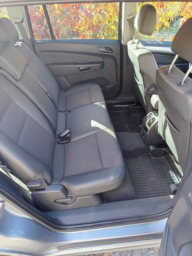 Opel Zafira, снимка 4 - Автомобили и джипове - 52249603