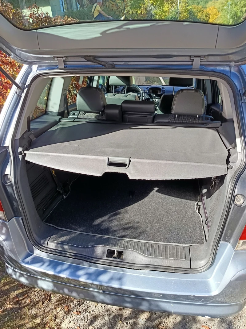 Opel Zafira, снимка 14 - Автомобили и джипове - 52249603