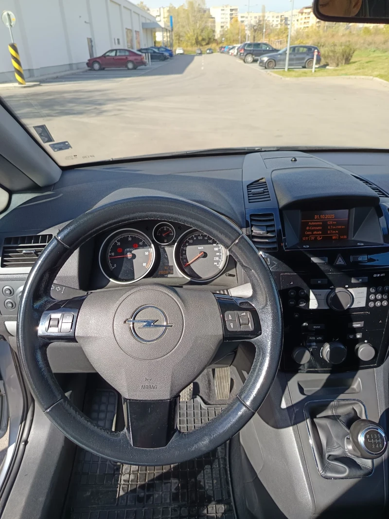 Opel Zafira, снимка 2 - Автомобили и джипове - 52249603