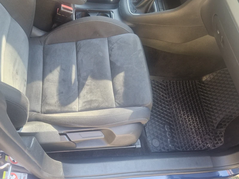 VW Golf Variant, снимка 11 - Автомобили и джипове - 53027668