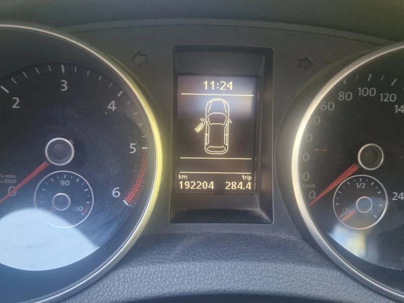 VW Golf Variant, снимка 8 - Автомобили и джипове - 53027668