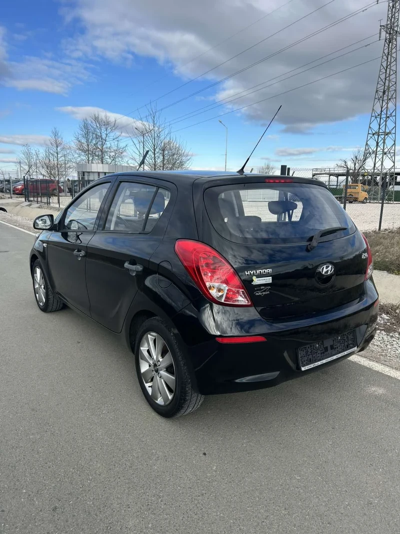 Hyundai I20 1.2, снимка 5 - Автомобили и джипове - 53184723