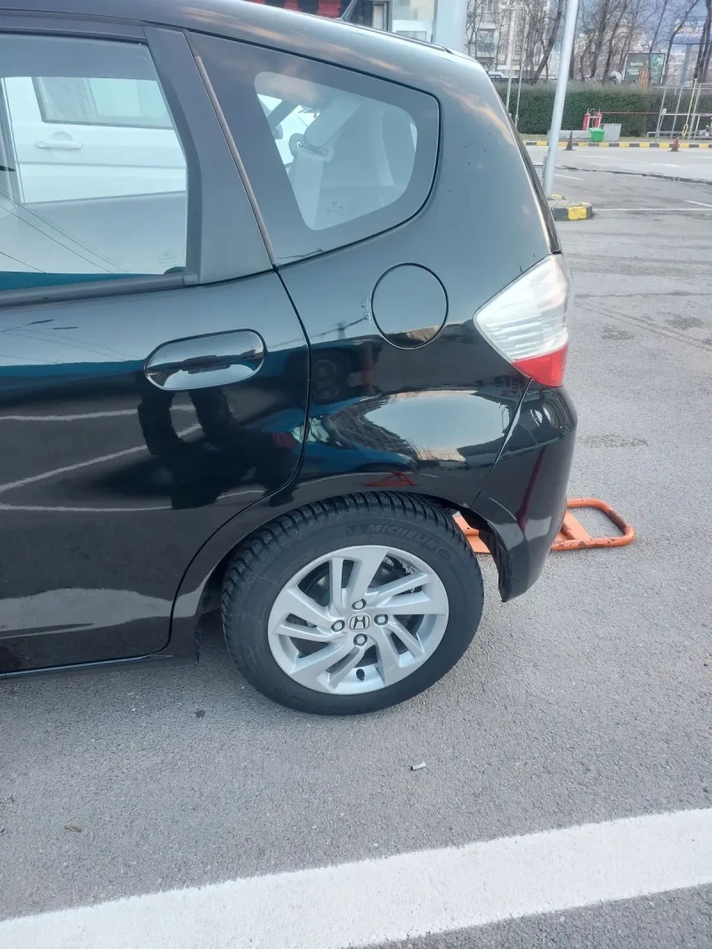 Honda Jazz, снимка 11 - Автомобили и джипове - 53443421