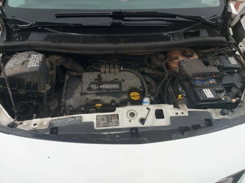 Opel Meriva 1.4 Газ/Бензин , снимка 8 - Автомобили и джипове - 53582294