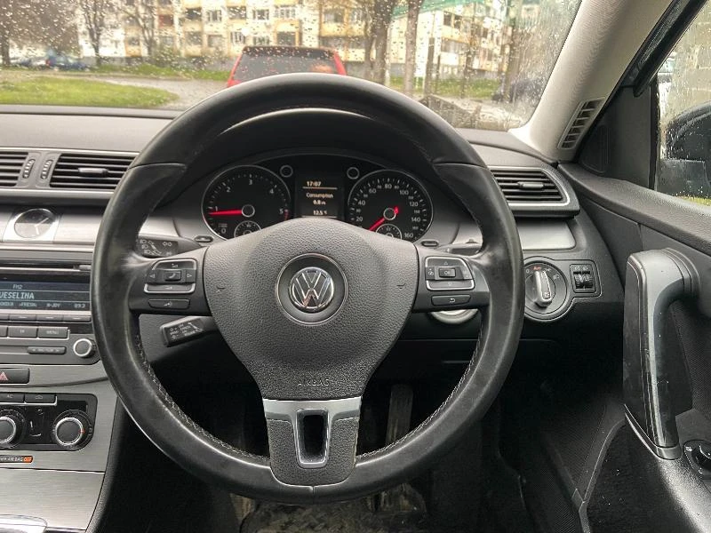 VW Passat 2БР. 2.0TDI CFF, снимка 11 - Автомобили и джипове - 43850572