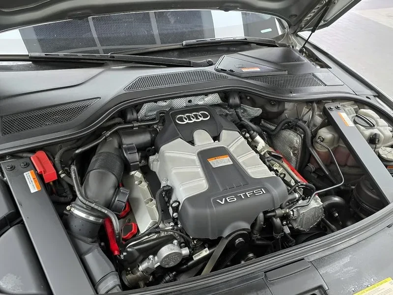Audi A8 3.0 TFSI Quattro - САМО 30% АВАНС, снимка 6 - Автомобили и джипове - 56219522