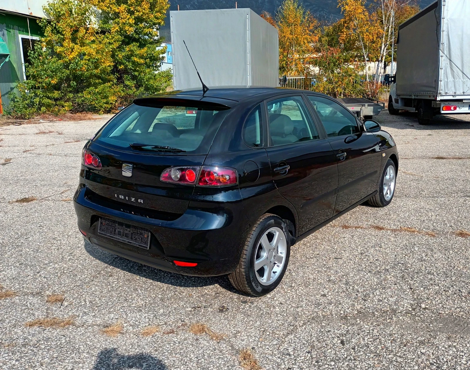 Seat Ibiza 1.4i FACE - изображение 4