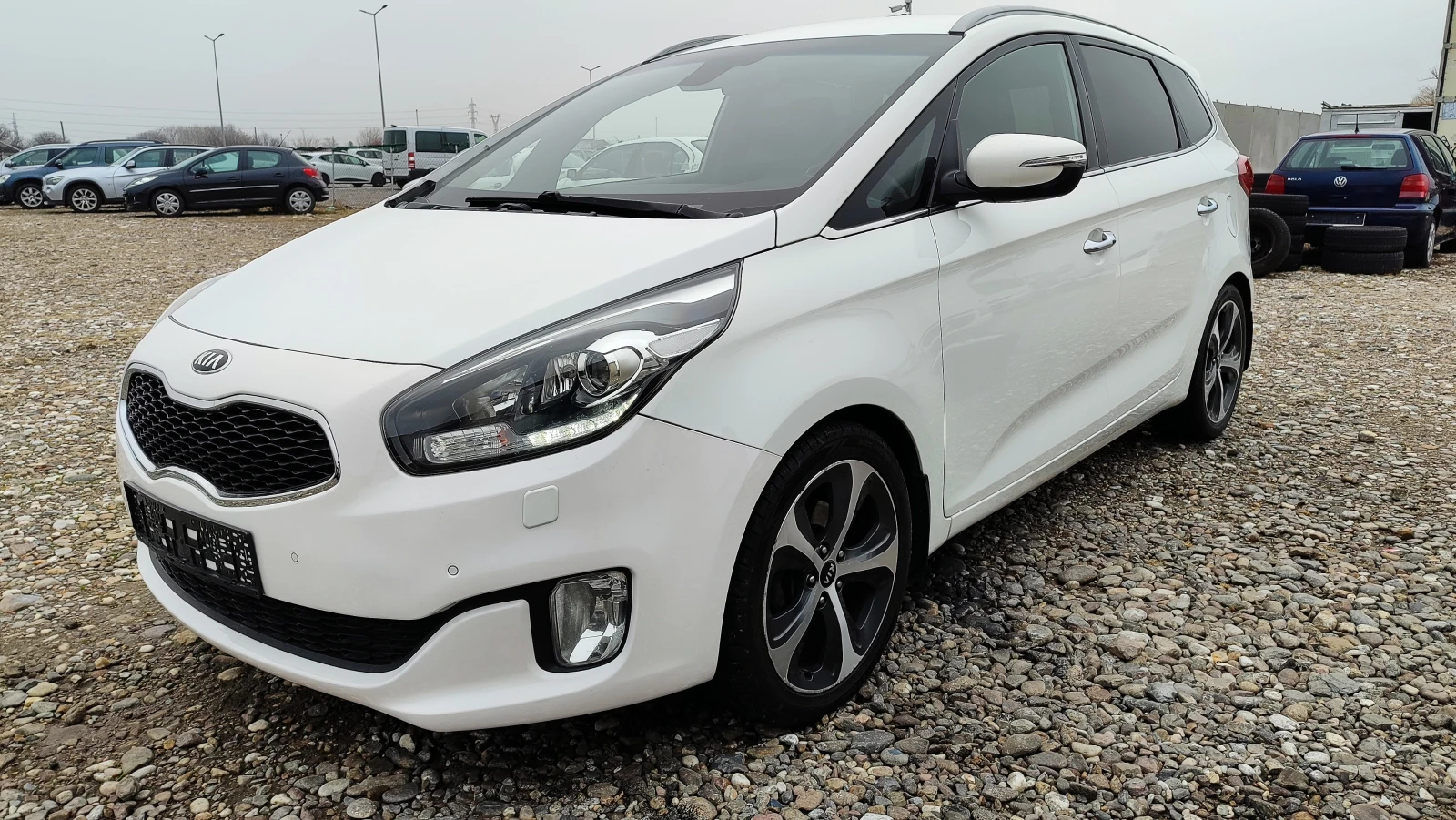 Kia Carens автоматик - изображение 2