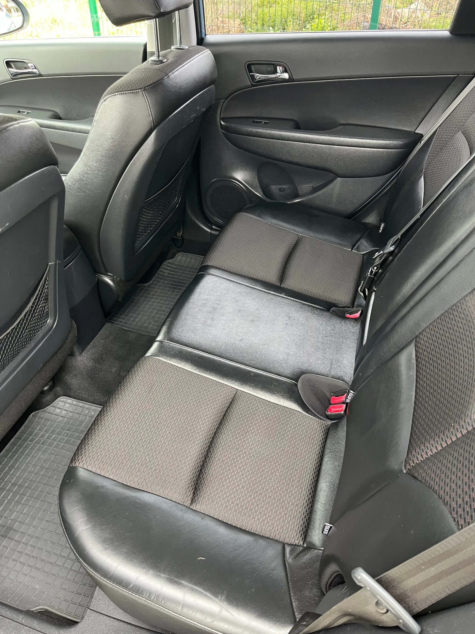 Hyundai I30 1.6i 126кс - изображение 5