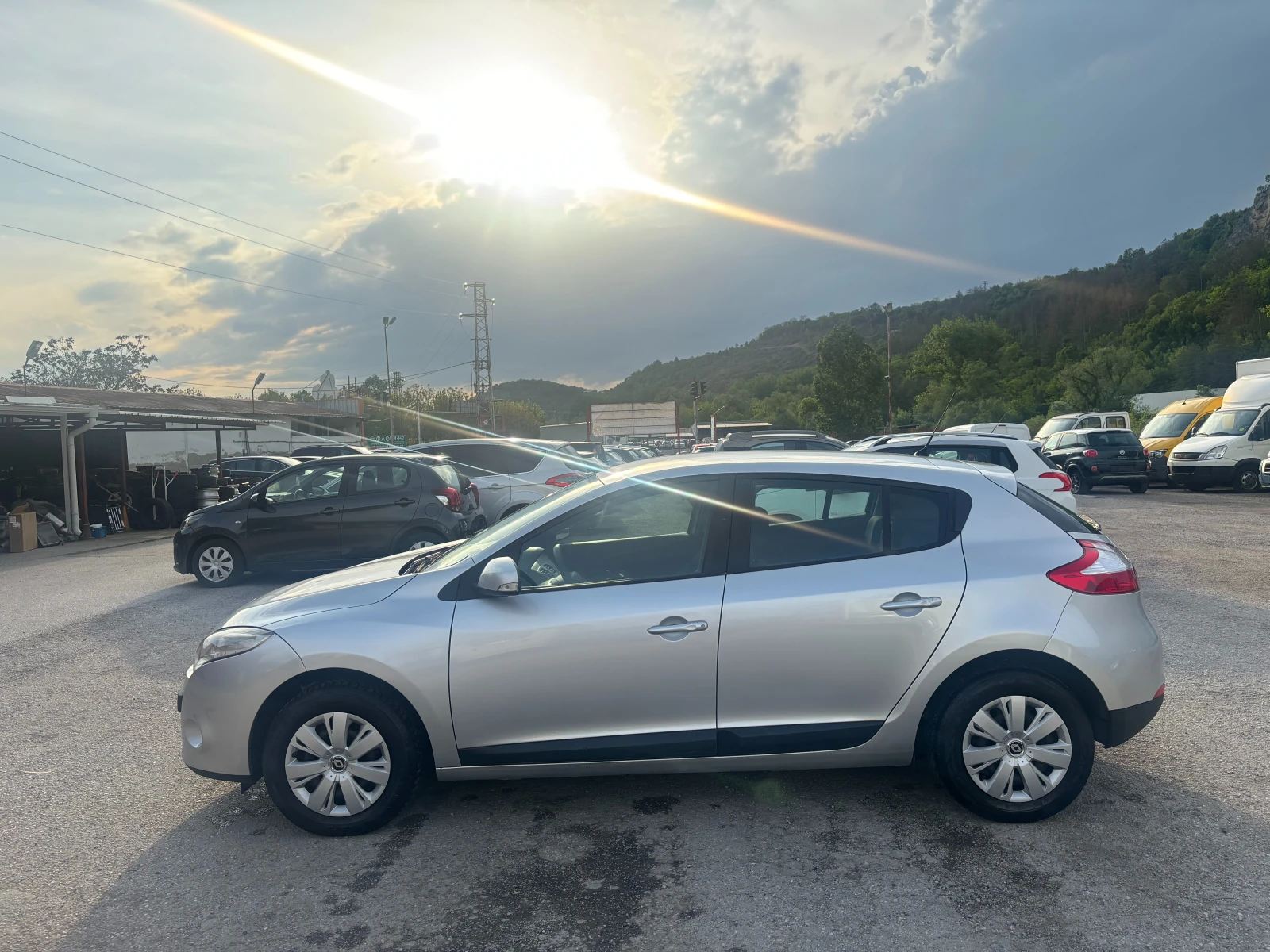 Renault Megane 1.6 I - изображение 6