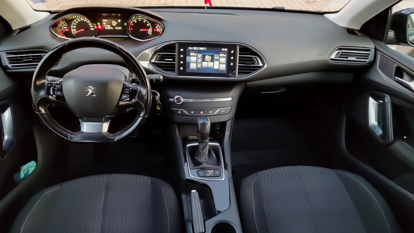 Peugeot 308 308 SW 1.2 i THP (130HP) AT-6 N1 | Mobile.bg � ����������� 10