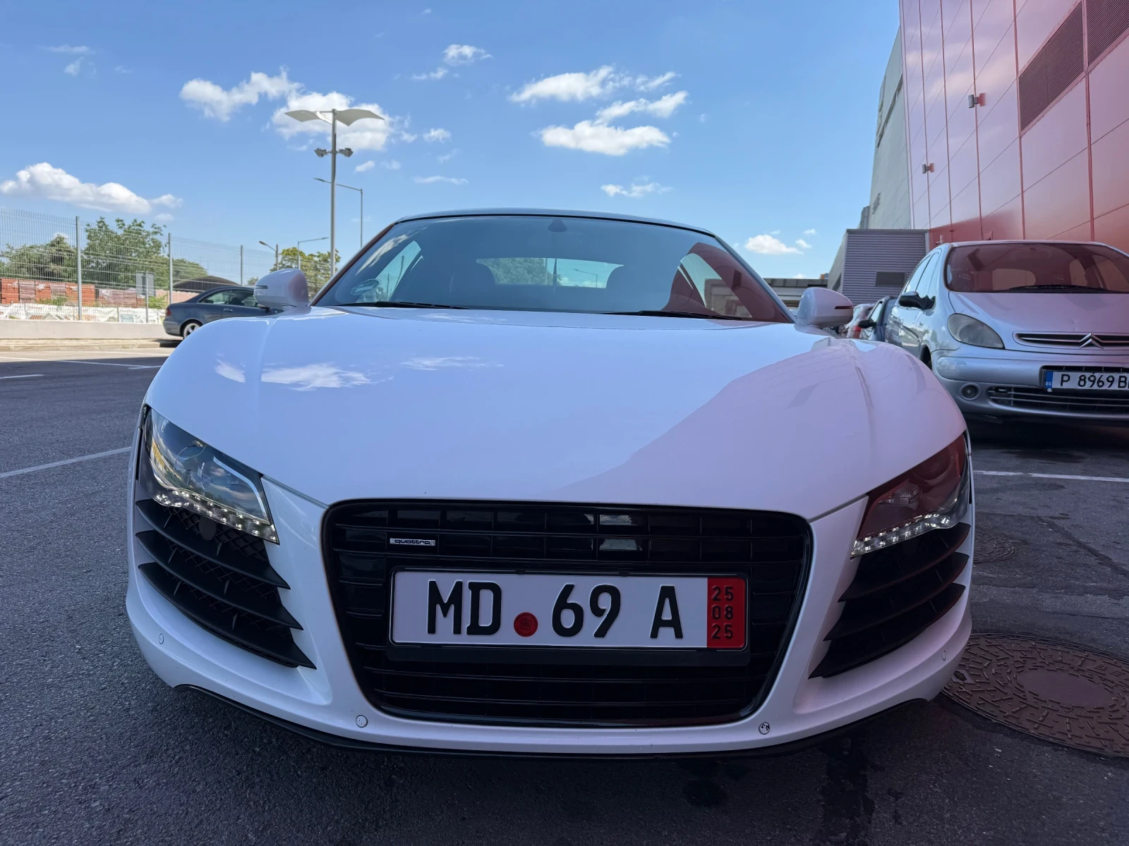 Audi R8 FACELIFT* БАРТЕР* БЕЗ* УДАРИ*  - изображение 2