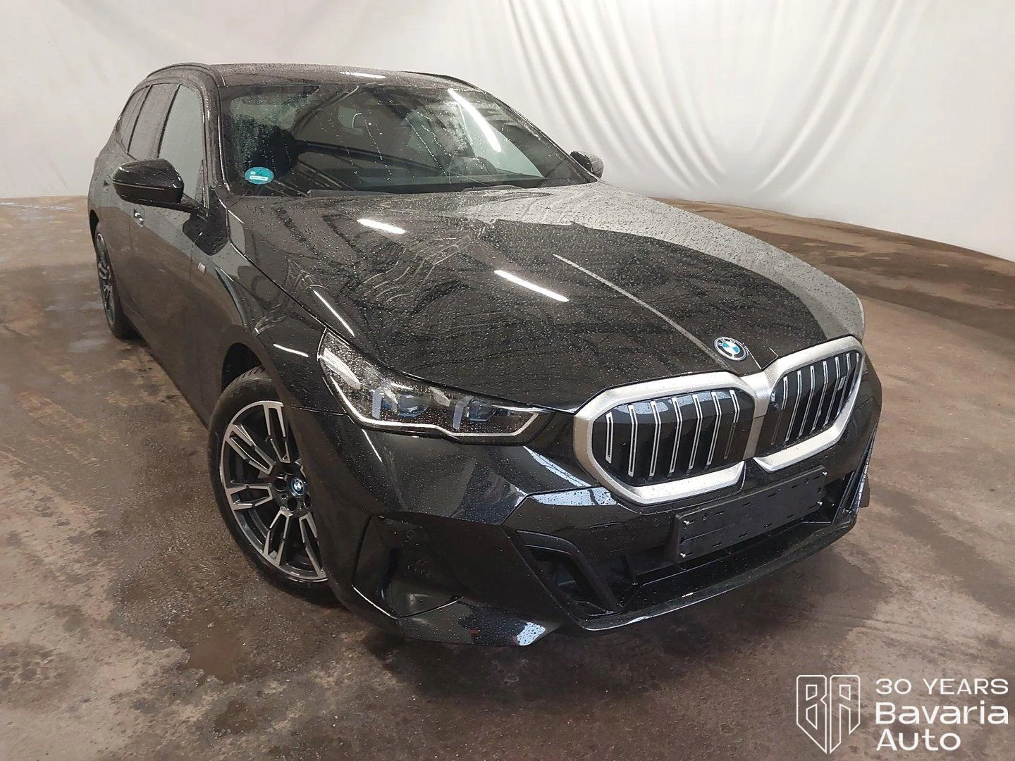 BMW i5 40 eDrive Touring - изображение 4