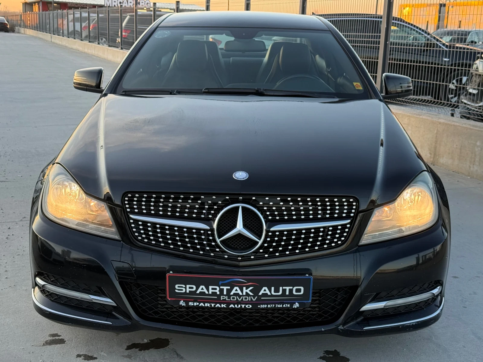 Mercedes-Benz C 220 CDI* AMG Line* 2013г* Топ Състояние* 147.000КМ*  - изображение 2