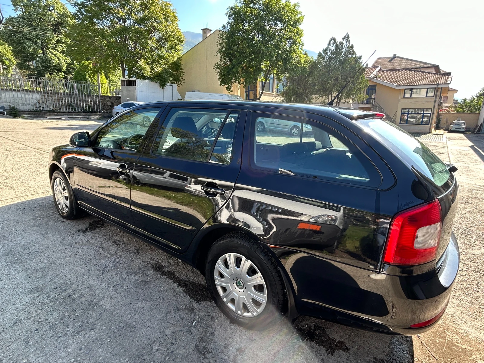 Skoda Octavia 1.6 MPI - изображение 2