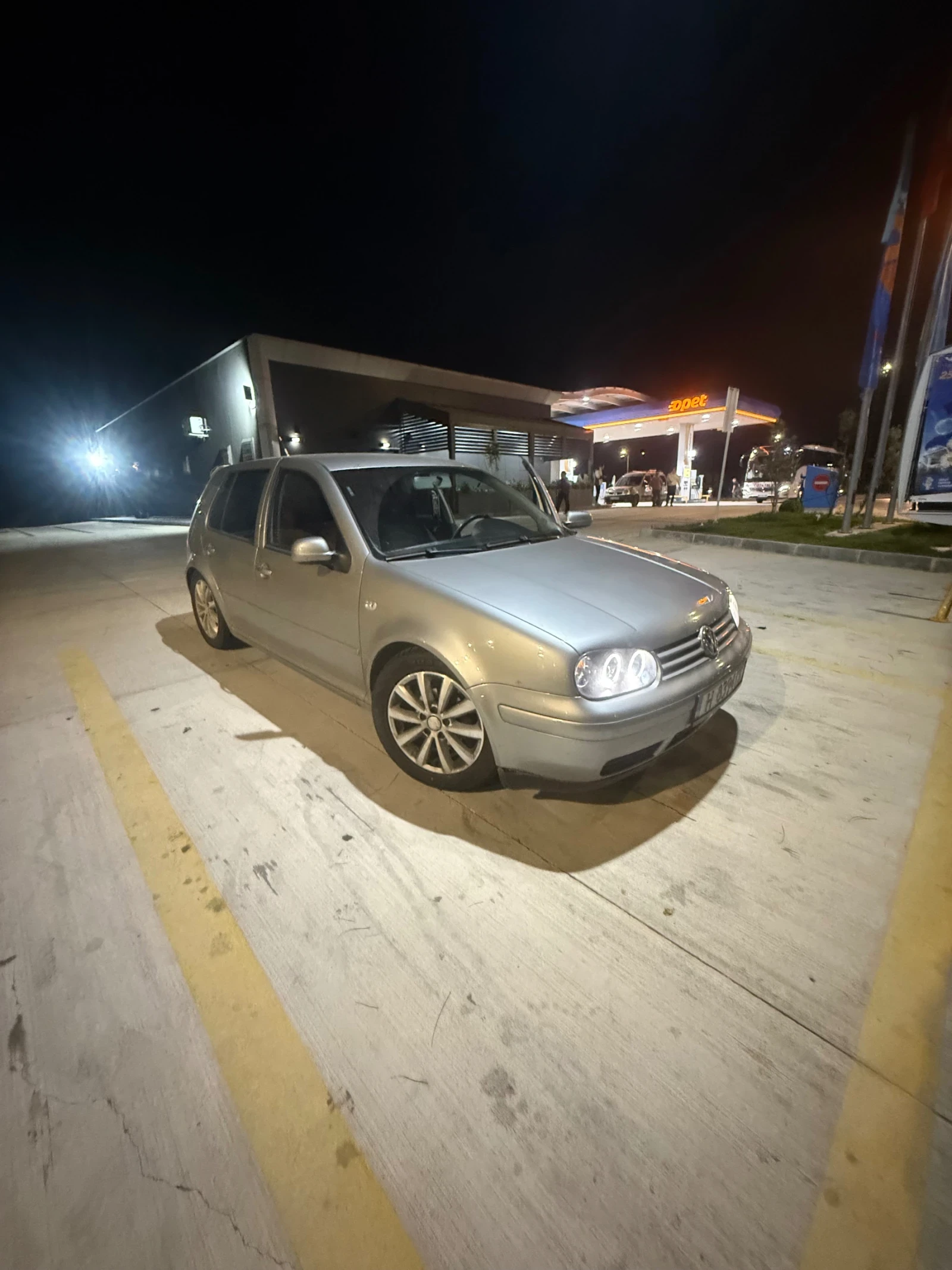 VW Golf 1.6 16v 105к.с - изображение 2
