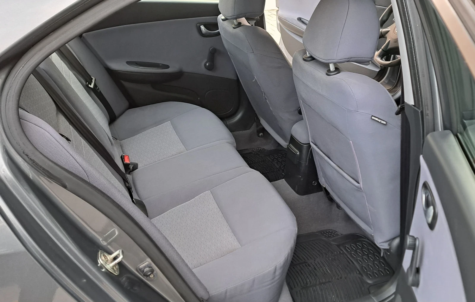 Nissan Primera 1.8 - изображение 10