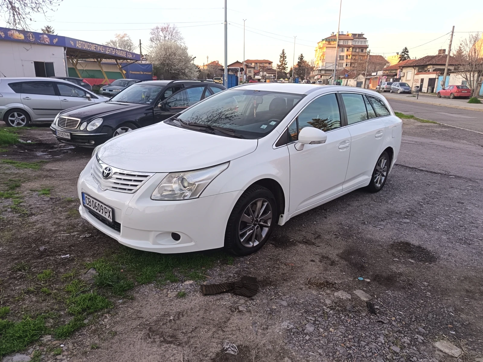 Toyota Avensis, снимка 3 - Автомобили и джипове - 54168761