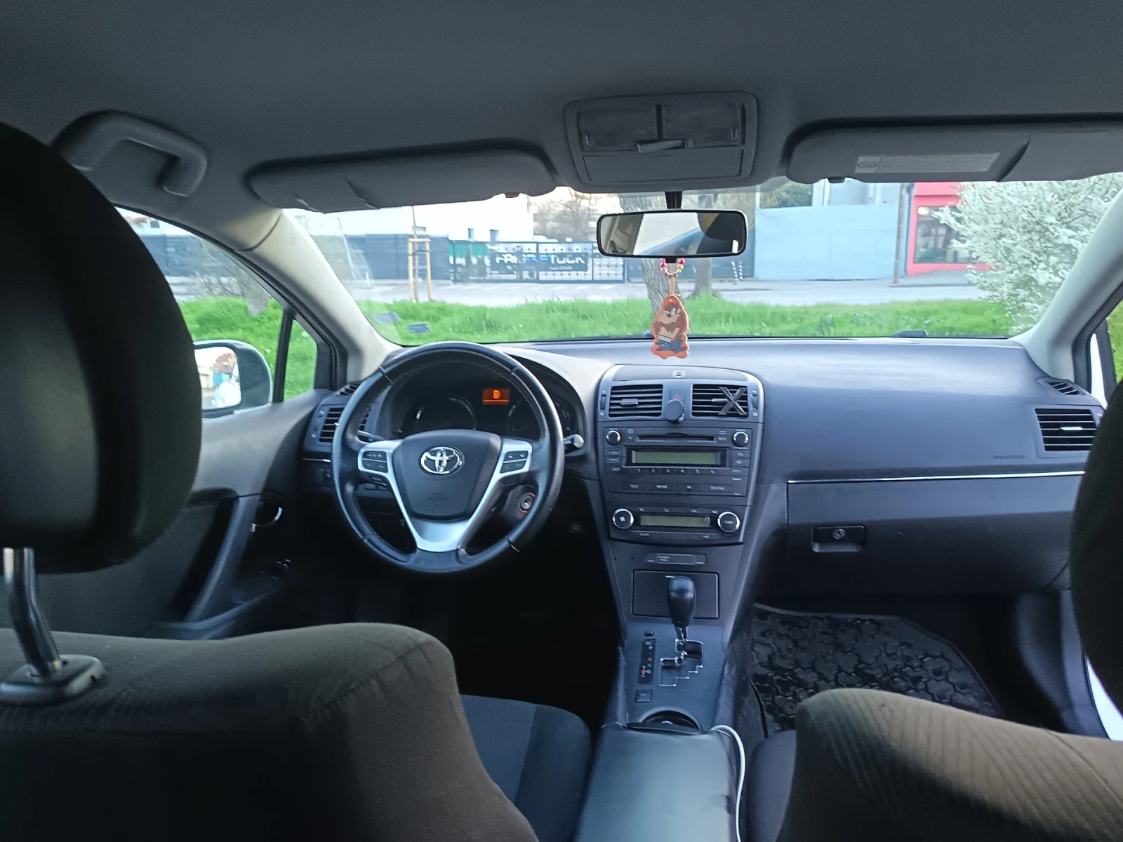 Toyota Avensis, снимка 8 - Автомобили и джипове - 54168761