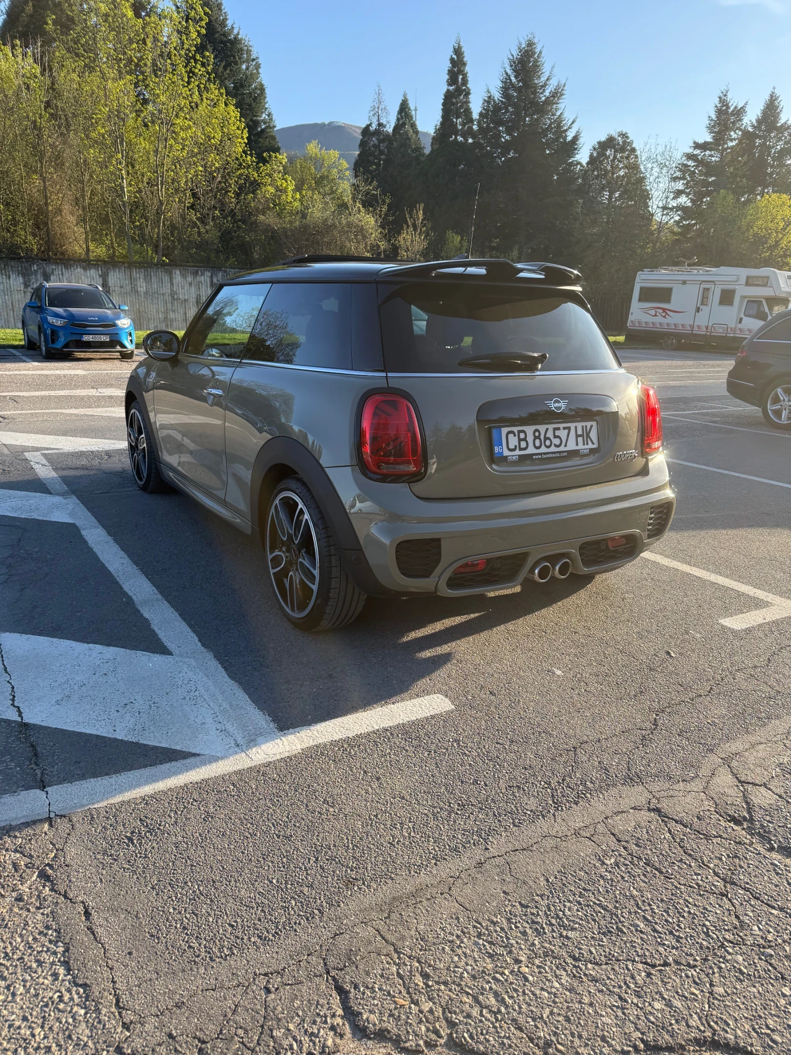 Mini Cooper s JCW пакет, снимка 2 - Автомобили и джипове - 54316977