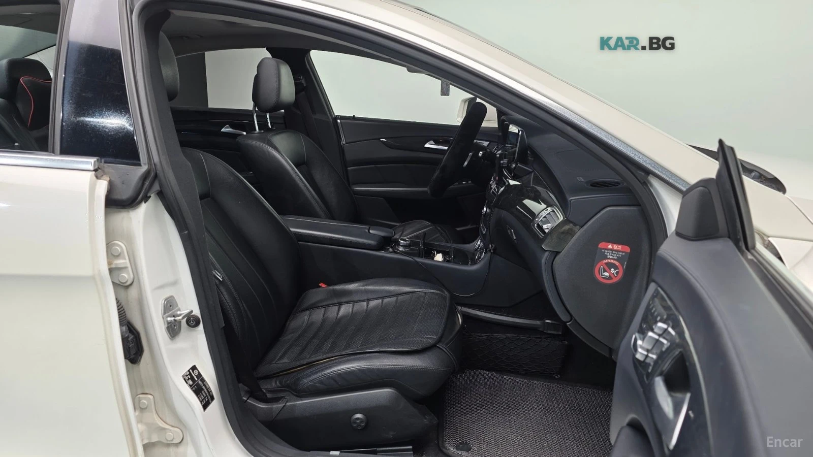 Mercedes-Benz CLS 4MATIC* КОЖА* ПОДГРЕВ* ПАНО* 360 КАМЕРА* , снимка 14 - Автомобили и джипове - 54781212