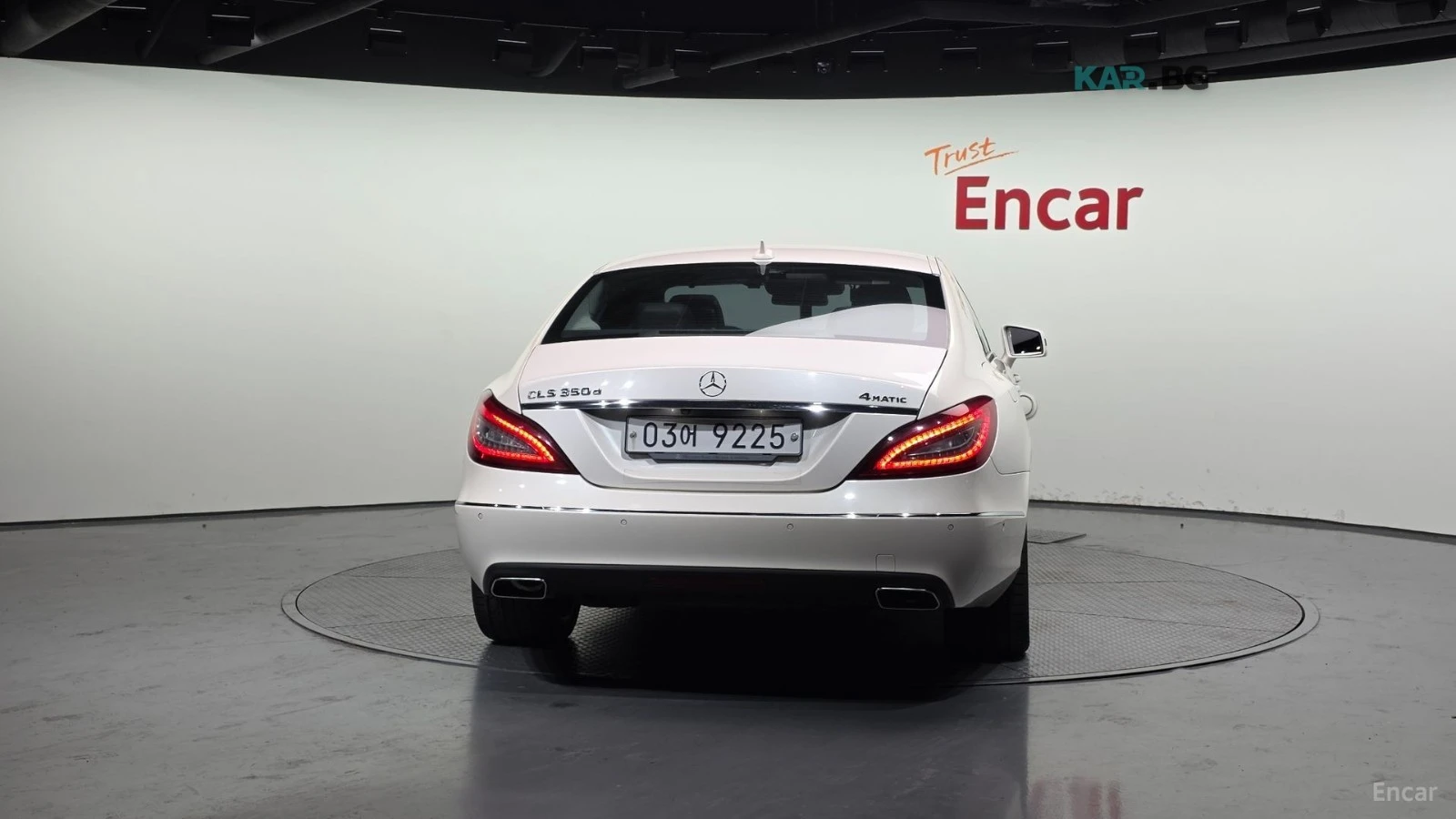 Mercedes-Benz CLS 4MATIC* КОЖА* ПОДГРЕВ* ПАНО* 360 КАМЕРА* , снимка 4 - Автомобили и джипове - 54781212