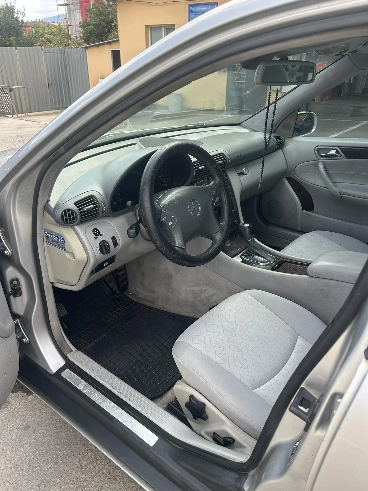 Mercedes-Benz C 270, снимка 5 - Автомобили и джипове - 54953261