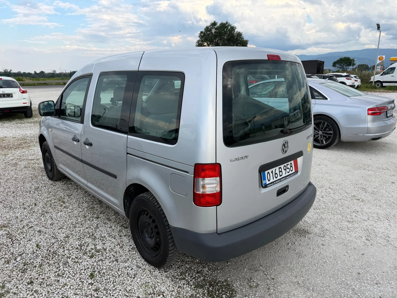 VW Caddy, снимка 4 - Автомобили и джипове - 54999830