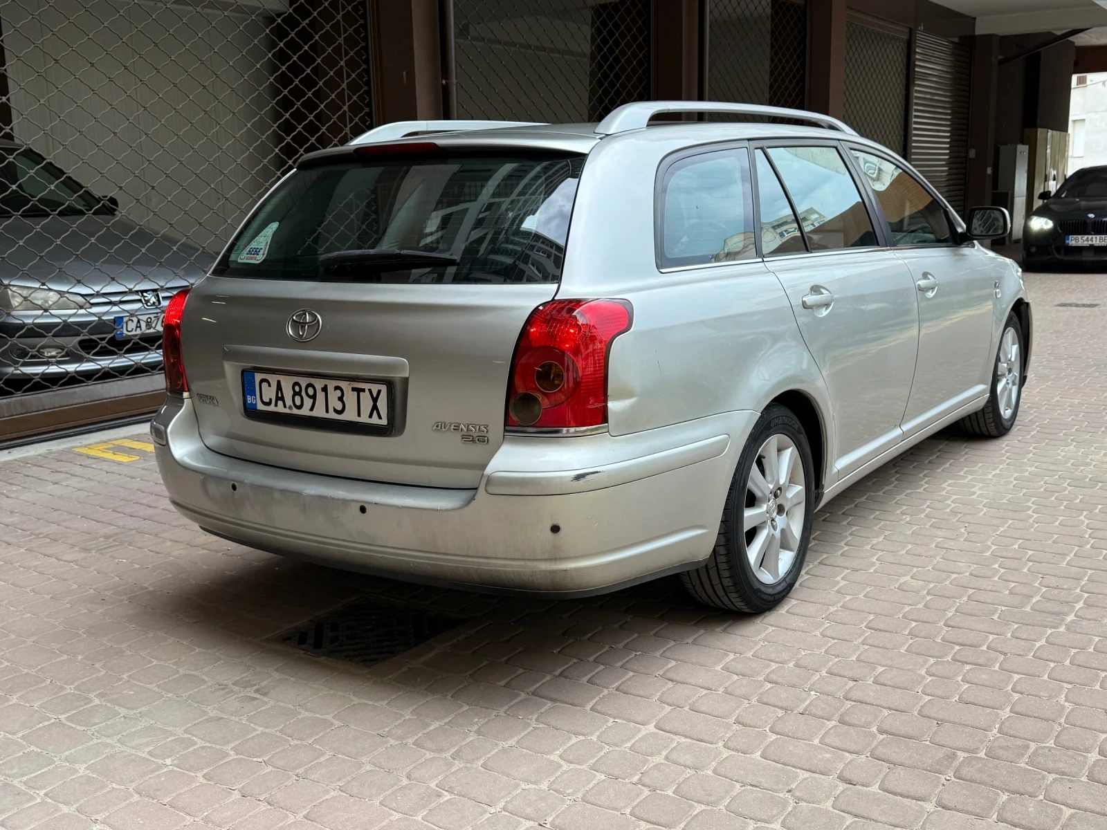 Toyota Avensis 2.0 DIZEL, снимка 6 - Автомобили и джипове - 55103247